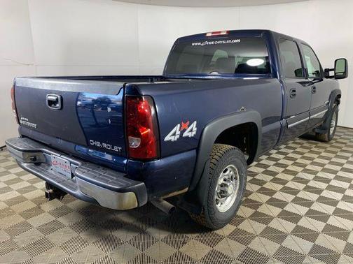 2005 Chevrolet Silverado 1500 LS Crew Cab