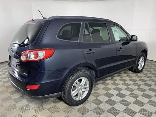 2012 Hyundai SANTA FE GLS