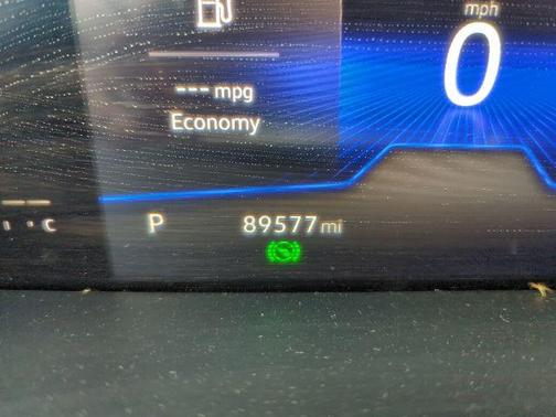 Pure Gray 2023 Volkswagen Taos 1.5T SE
