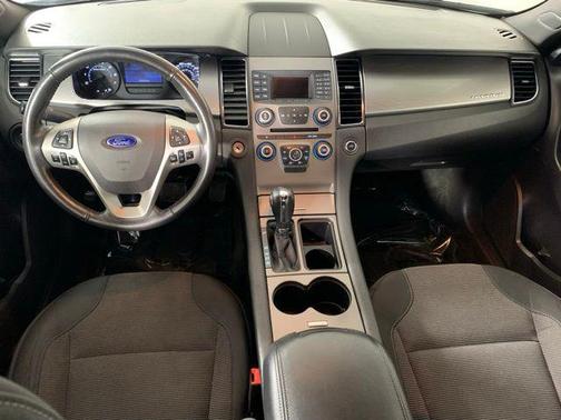 Blue Metallic 2018 Ford Taurus SEL