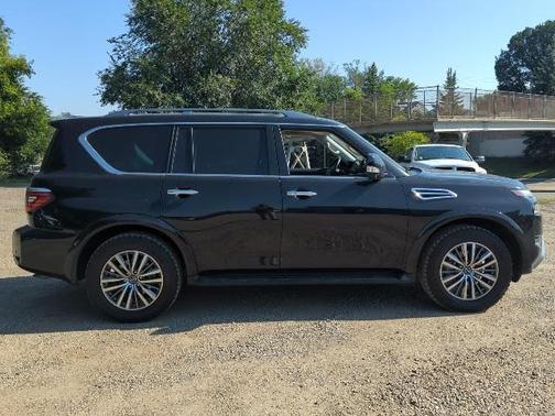 2023 Nissan Armada SL 4WD
