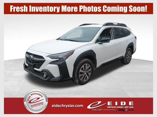 Crystal White Pearl 2025 Subaru Outback Premium