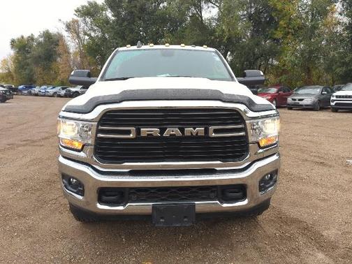 2020 RAM 2500 Big Horn Crew Cab 4X4 6'4' Box