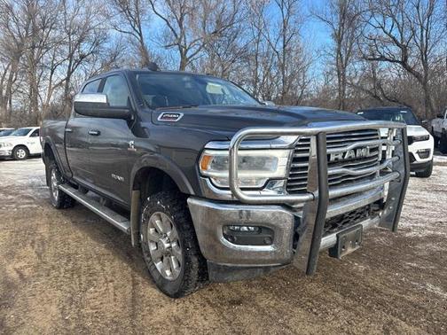 2022 RAM 2500 Laramie Crew Cab 4x4 6'4' Box