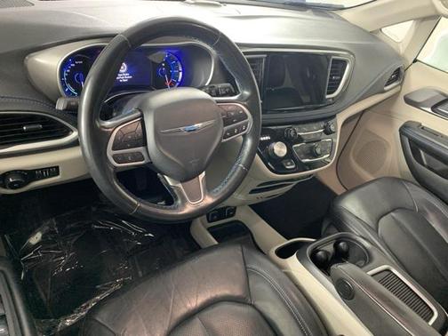 2021 Chrysler Pacifica Hybrid Touring L