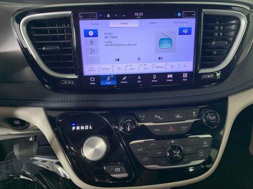 2021 Chrysler Pacifica Hybrid Touring L