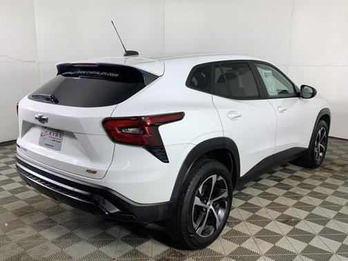 2025 Chevrolet Trax FWD 1RS