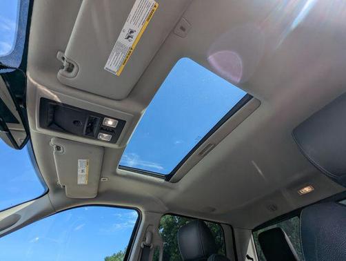 Bright White Clearcoat 2017 RAM 2500 Laramie Crew Cab 4x4 6'4' Box