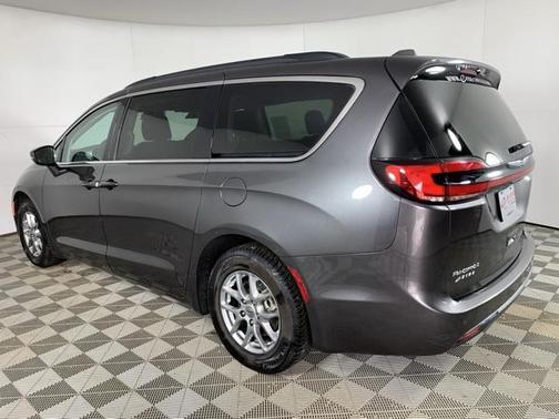 2021 Chrysler Pacifica Touring