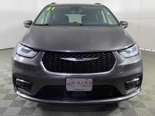 2021 Chrysler Pacifica Touring