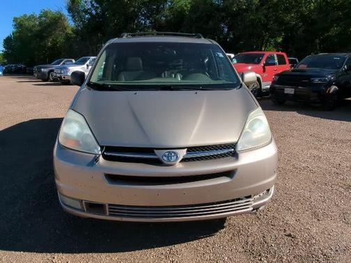 Beige / Tan 2005 Toyota Sienna XLE