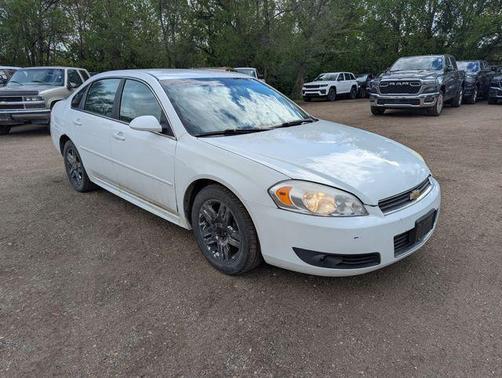 Summit White 2010 Chevrolet Impala LT