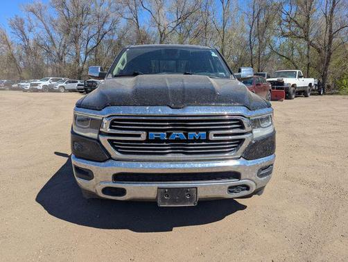 Diamond Black Crystal Pearlcoat 2020 RAM 1500 Laramie