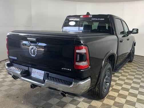 Diamond Black Crystal Pearlcoat 2020 RAM 1500 Laramie
