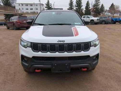 2025 Jeep Compass Trailhawk