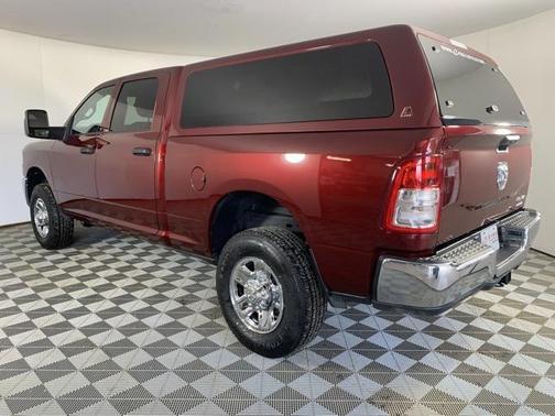 2024 RAM 2500 Tradesman Crew Cab 4x4 6'4' Box