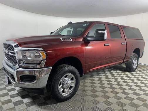2024 RAM 2500 Tradesman Crew Cab 4x4 6'4' Box