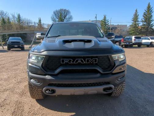 Diamond Black Crystal Pearlcoat 2022 RAM 1500 TRX