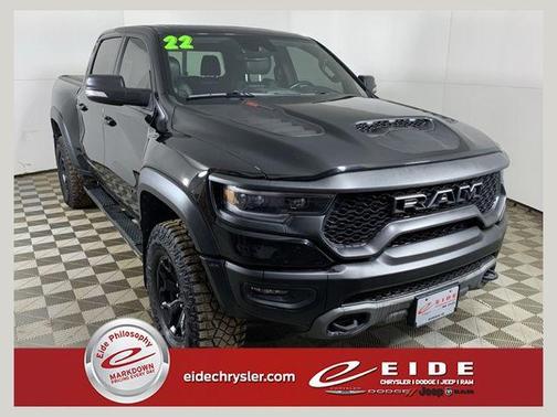 Diamond Black Crystal Pearlcoat 2022 RAM 1500 TRX