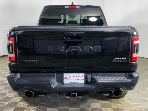 Diamond Black Crystal Pearlcoat 2022 RAM 1500 TRX