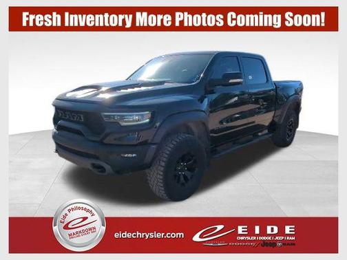 Diamond Black Crystal Pearlcoat 2022 RAM 1500 TRX