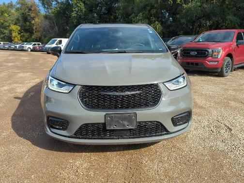 2023 Chrysler Pacifica Hybrid Limited