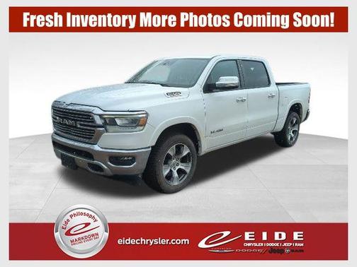 Ivory White Tri-Coat Pearlcoat 2022 RAM 1500 Laramie