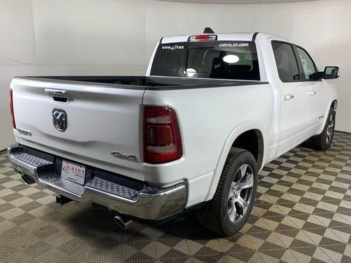 Ivory White Tri-Coat Pearlcoat 2022 RAM 1500 Laramie