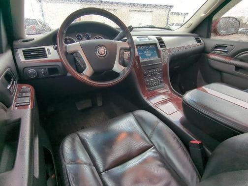 2011 Cadillac Escalade Base