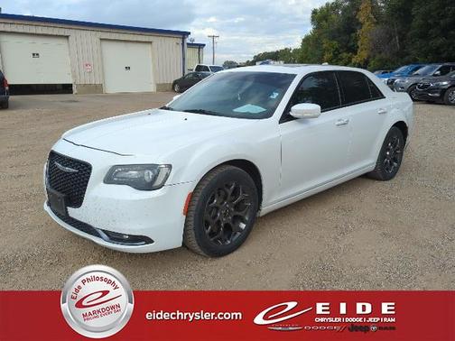 2016 Chrysler 300 S