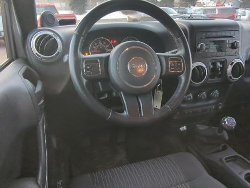 2012 Jeep Wrangler Unlimited Sahara