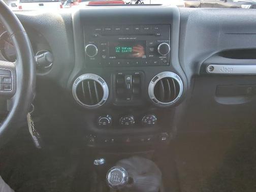 2012 Jeep Wrangler Unlimited Sahara