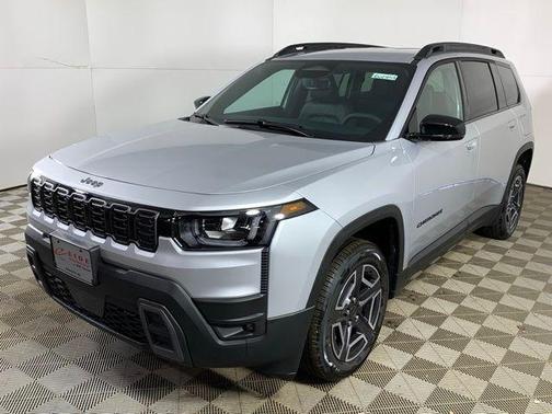Silver Zynith Clearcoat 2026 Jeep Cherokee Limited