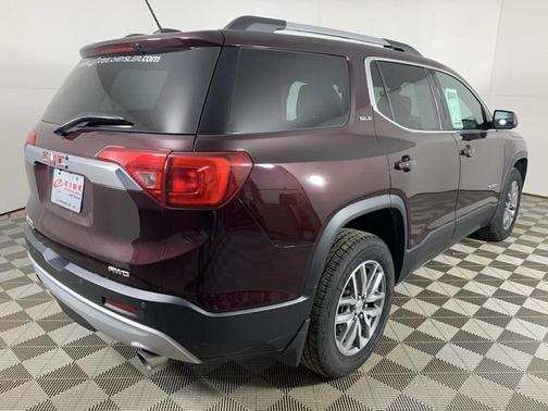 2017 GMC Acadia SLE-2