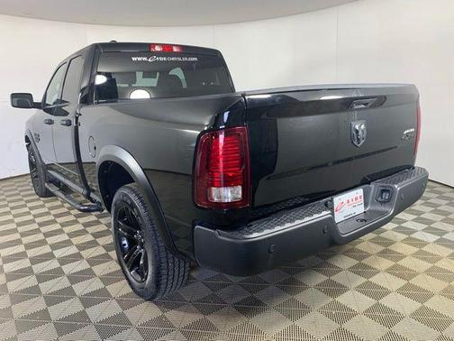 Diamond Black Crystal Pearlcoat 2023 RAM 1500 Classic Warlock Quad Cab 4x4 6'4' Box