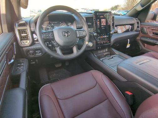 Molten Red Pearlcoat 2026 RAM 1500 Limited