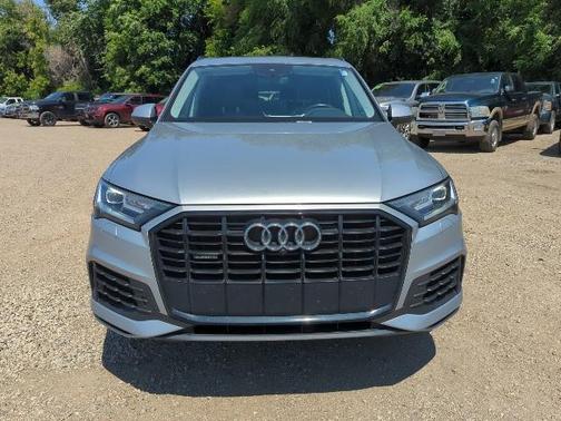 2021 Audi Q7 55 Premium Plus