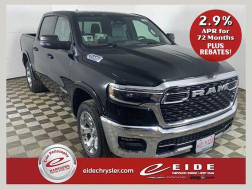 Diamond Black Crystal Pearlcoat 2026 RAM 1500 Big Horn/Lone Star
