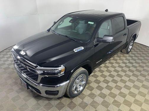 Diamond Black Crystal Pearlcoat 2026 RAM 1500 Big Horn/Lone Star