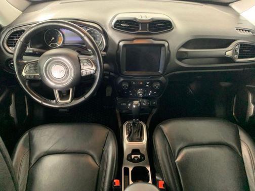 Alpine White Clearcoat 2022 Jeep Renegade Limited