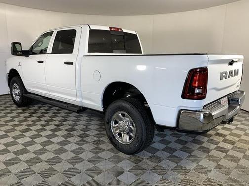2025 RAM 2500 Tradesman Crew Cab 4x4 6'4' Box