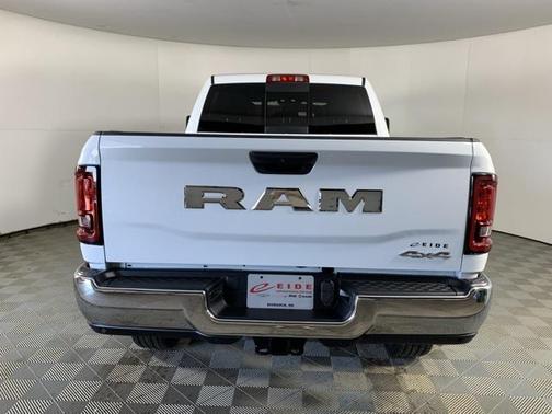 2025 RAM 2500 Tradesman Crew Cab 4x4 6'4' Box