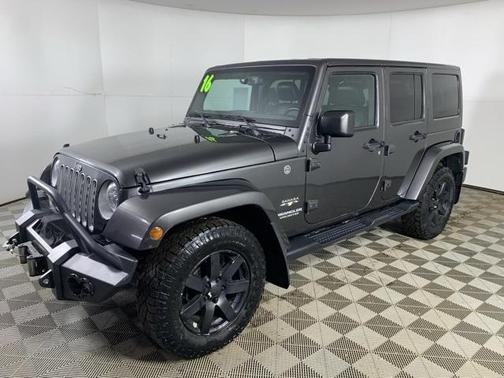 2016 Jeep Wrangler Unlimited Sahara
