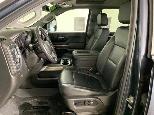 Shadow Grey Metallic 2020 Chevrolet Silverado 1500 RST