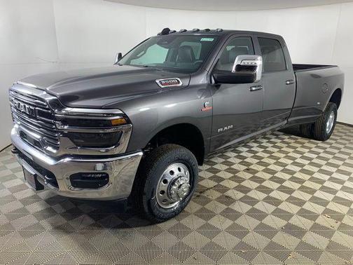 2026 RAM 3500 Laramie Crew Cab 4x4 8' Box