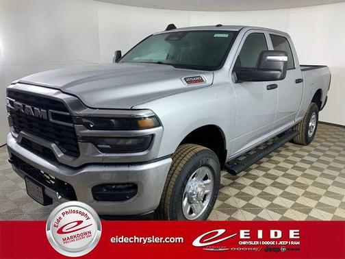 2026 RAM 2500 Tradesman Crew Cab 4x4 6'4' Box