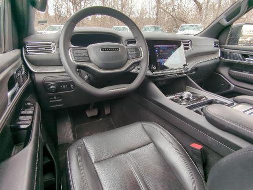 2023 Jeep Wagoneer L Series II 4x4