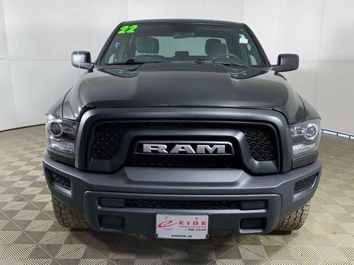 Diamond Black Crystal Pearlcoat 2022 RAM 1500 Classic Warlock Quad Cab 4x4 6'4' Box