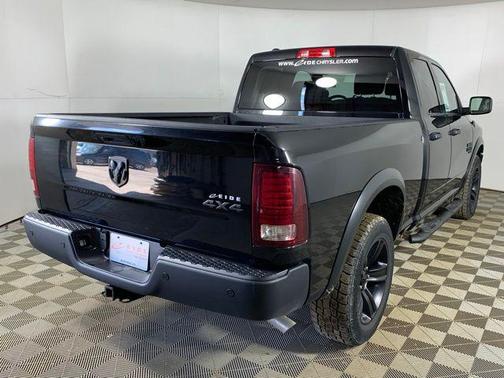 Diamond Black Crystal Pearlcoat 2022 RAM 1500 Classic Warlock Quad Cab 4x4 6'4' Box