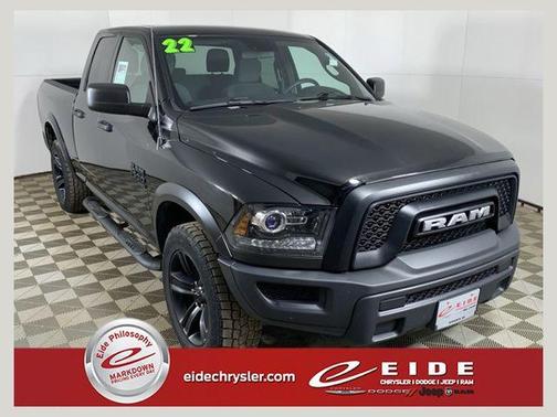 Diamond Black Crystal Pearlcoat 2022 RAM 1500 Classic Warlock Quad Cab 4x4 6'4' Box